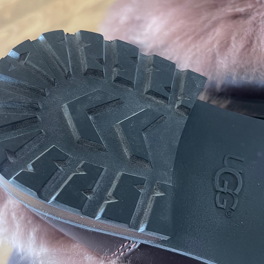 UGG Brown Boots with Faux Fur - Picture 6 of 11